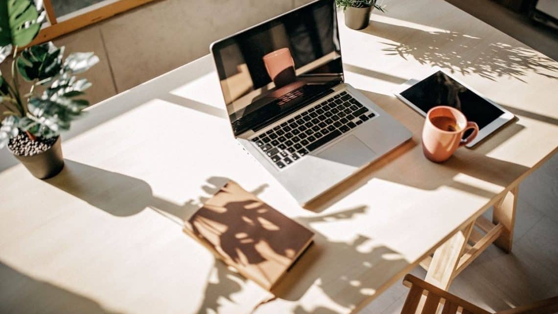 Comportamentos de funcionários em home office que podem levar à demissão 1 home office